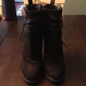 Suede Steve Madden boots